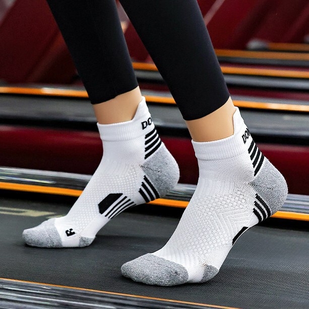 Towel Bottom Marathon Running Socks Sports Socks for Men and Women Thickeneded Mountaineering Cross-Country Running Short Low-Cut Boat Socks Towel Bottom Marathon Running Socks Sports Socks for Men and Women Thickeneded Mountaineering Cross-Country Running Short Low-Cut Boat Socks