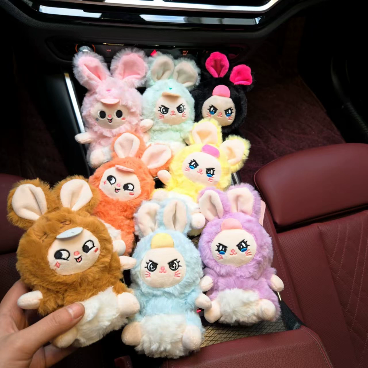 Симпатичная сетка красная фэнтезийная фэнтезийная кукла мода прилив крутой маленький кролик брелок плюшевая игрушка школьная сумка