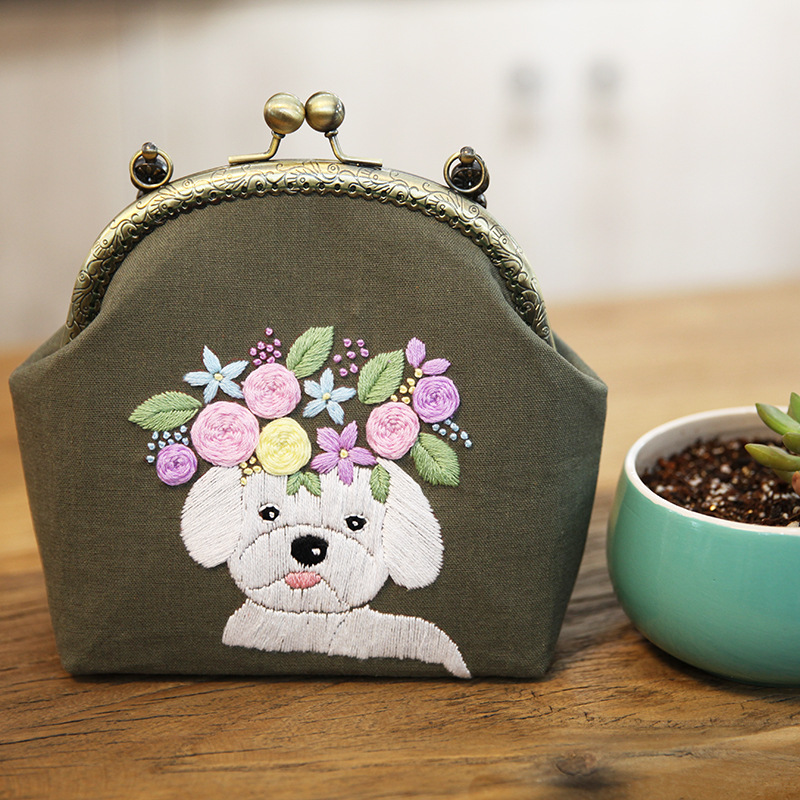 Nueva boca Bolsa de Oro bordado europeo bolsa de material bordado hecho a mano bordado DIY cinta bordado Lu bordado hecho a mano crossbody bolsa de tela