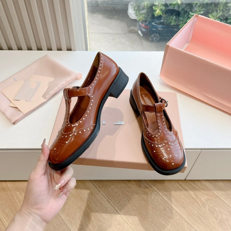 2024 New Handmade Shoes British Style Carved Brogue Shoes Retro Small Leather Shoes Oxford Shoes Women's Loafers