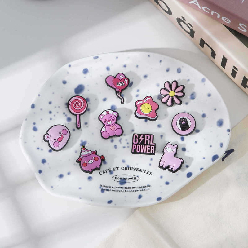 Shoe Buckle Cartoon Accessories 2025 Spring Hot Shoe Flowers Hot New Removable Cross-border Trendy Hole Shoes Decoration