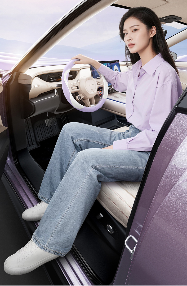 Universal steering wheel cover for all seasons, wear-resistant, non-slip, breathable, versatile round steering wheel cover