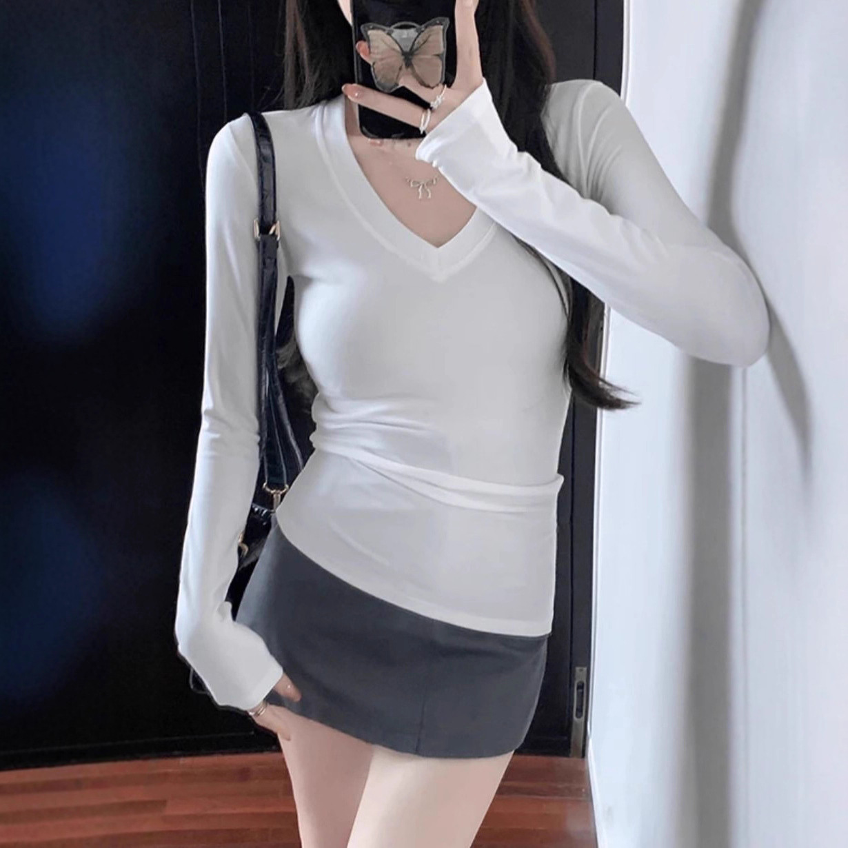 Slim V-Neck Top for Women 2025 Autumn and Winter American Sexy Bottoming Shirt Pure Desire Right Shoulder Long Sleeves Slimming Look Inner T-Shirt