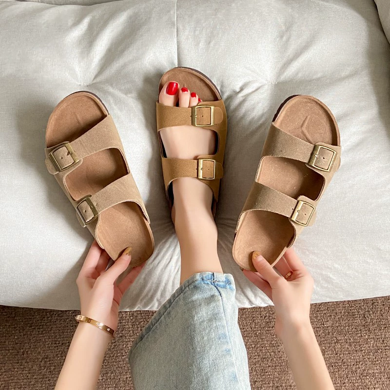 Summer retro beach slippers with a strap, Korean style