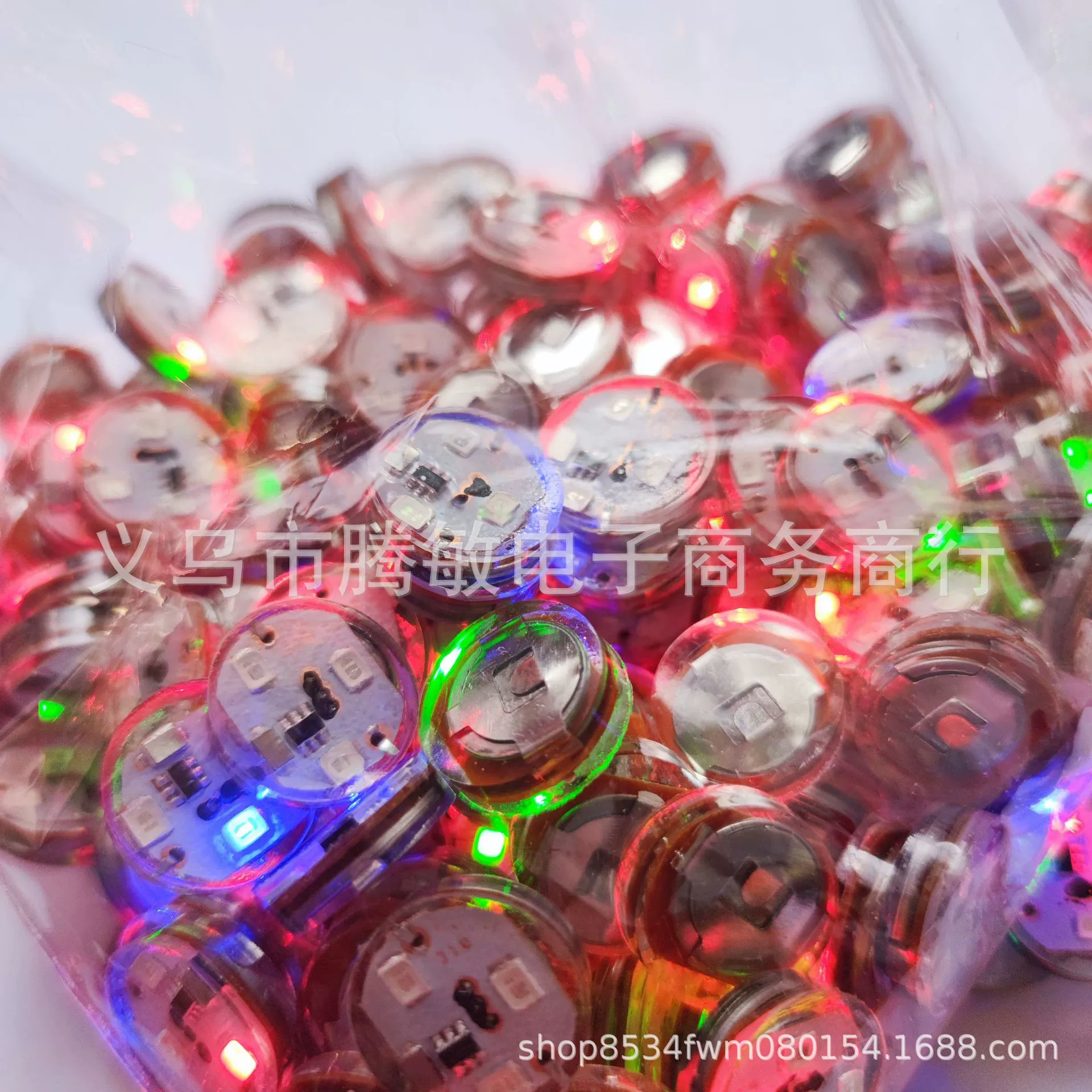 Круглые LED-туфли, фонарик, водонепроницаемая розетка, мигающая браслет, три цвета