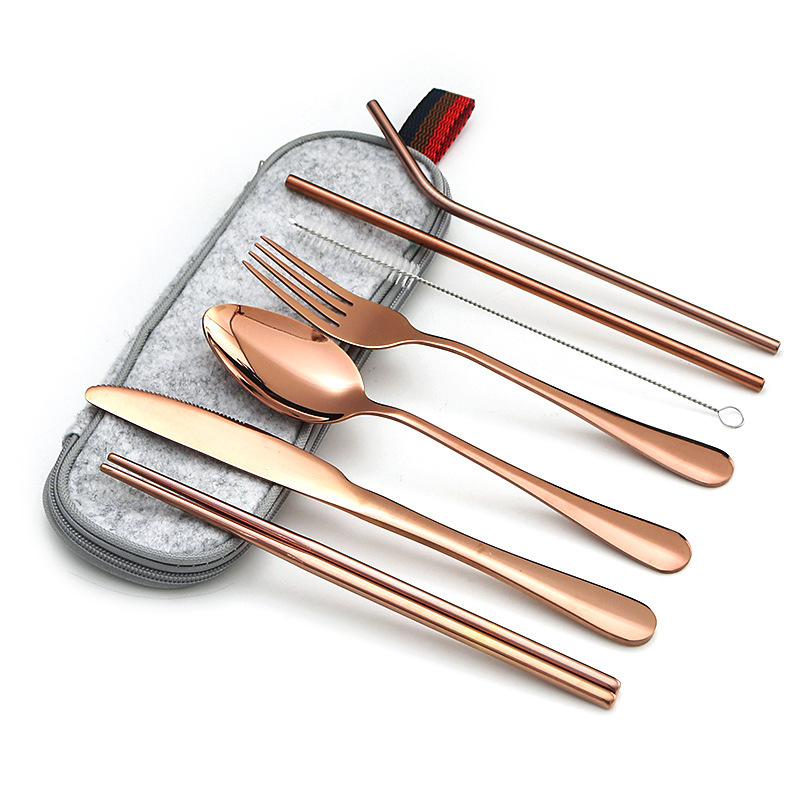 Amazon transfronterizo conveniente vajilla de acero inoxidable 7 piezas conjunto 1010 cuchillo, tenedor, cuchara, palillos, traje de viaje al aire libre de paja