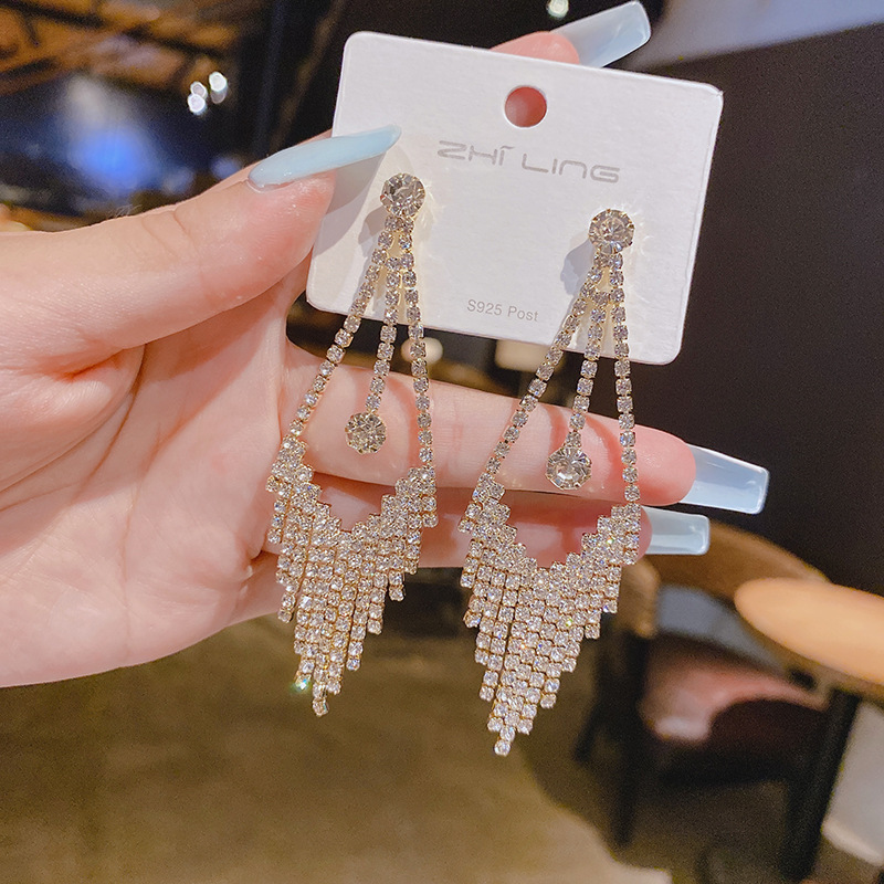 1 Pair Fairy Style Glam Tassel Plating Inlay Alloy Rhinestones Drop Earrings display picture 4