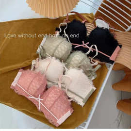 日韩系蕾丝内衣女小胸衣聚拢透气收副乳上托胸罩无钢圈文胸套装