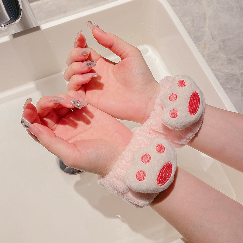 Diadema de felpa de dibujos animados 2025, antideslizante, para maquillaje o spa, estilo lindo