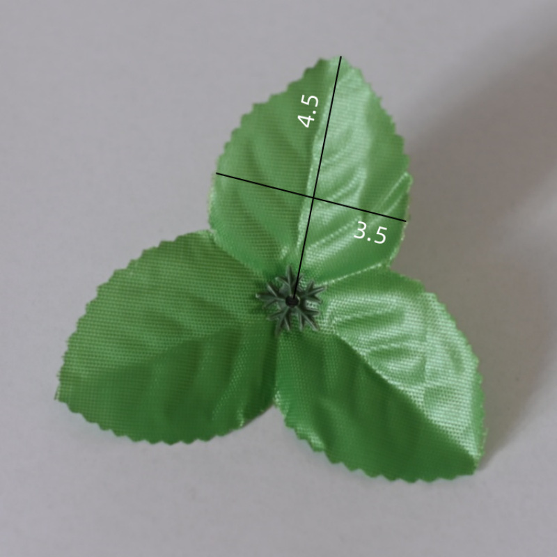 Accesorios de flores artificiales al por mayor de simulación de pantalla Qingming Festival flor falsa hoja de tela verde barata hoja de triángulo medio terminado