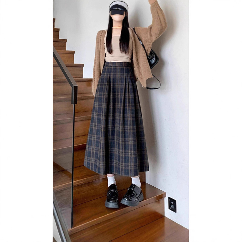 Woolen Plaid Retro Elegant Pleated Skirt for Women Spring, Autumn and Winter High-Waisted Slimming Look Small A-Line Mid-Length Skirt Woolen Plaid Retro Elegant Pleated Skirt for Women Spring, Autumn and Winter High-Waisted Slimming Look Small A-Line Mid-Length Skirt