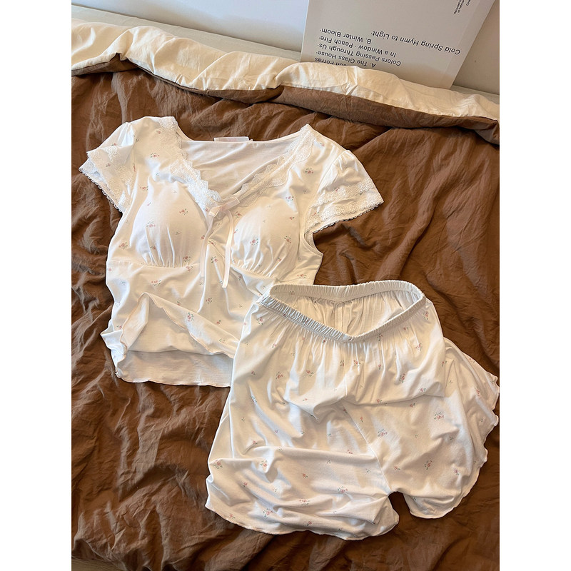French-Style Sweet Short-Sleeved Pajamas with Breast Pads for Women, Summer Lace-Trimmed Comfortable Home Wear Set for Going Out in Summer French-Style Sweet Short-Sleeved Pajamas with Breast Pads for Women, Summer Lace-Trimmed Comfortable Home Wear Set for Going Out in Summer