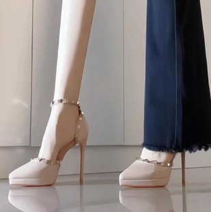 2026�����¿��OӋ�з�ˮ̨���^������ᔸ߸�Ьһ�ֿێ���Ƥ��Ь