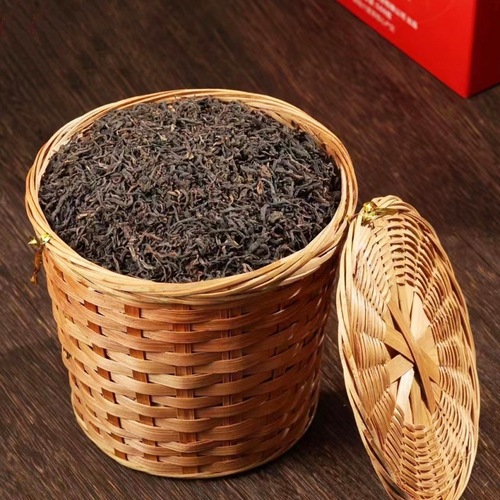 2015 Nian Liu Bao Cha Wuzhou Guangxi Hei Cha Zhengzong Lao Liu Bao Chuan Tai Ba Jinian Chen Xiang San Guan Zhuang 500g