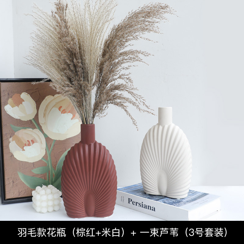 リビングルームの置物は軽くて豪華で高級な雰囲気のお酒棚の装飾品です。