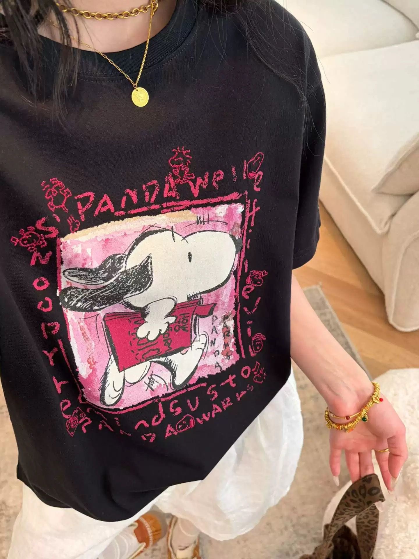 2026 nueva impresión coreana de dibujos animados Snoopy suelta camiseta de manga corta de cuello redondo de mujer de moda de moda image 1