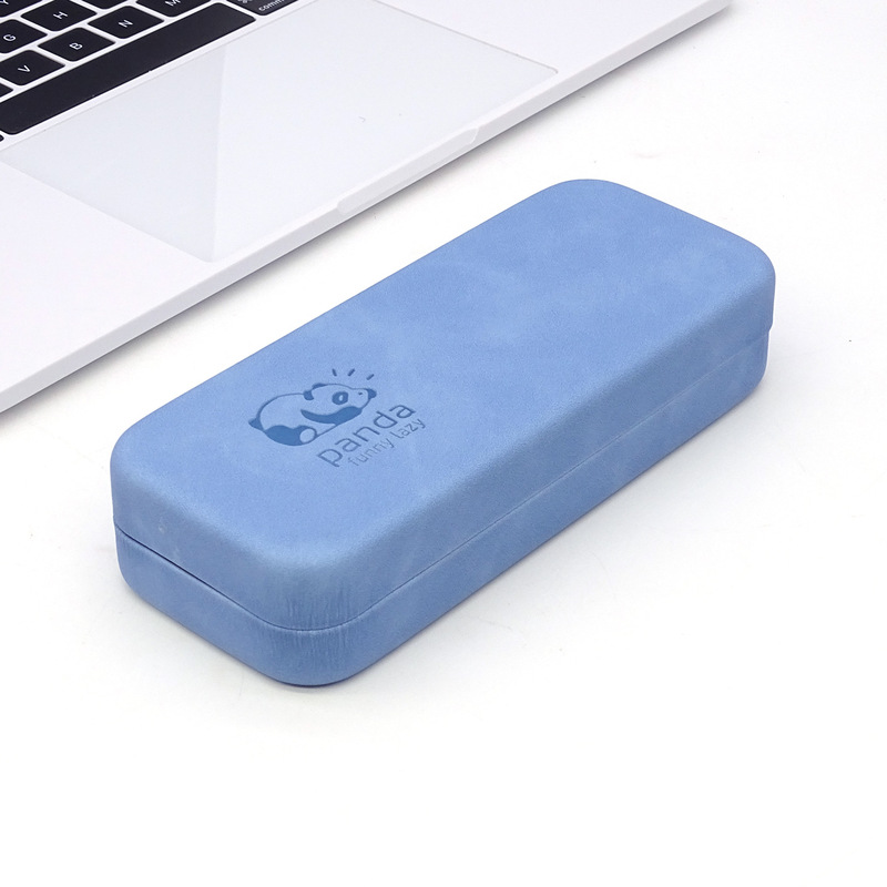 Ins-style panda print eyeglass case, square, compression-resistant, storage box, suitable for students, unisex, can be used as an OGO