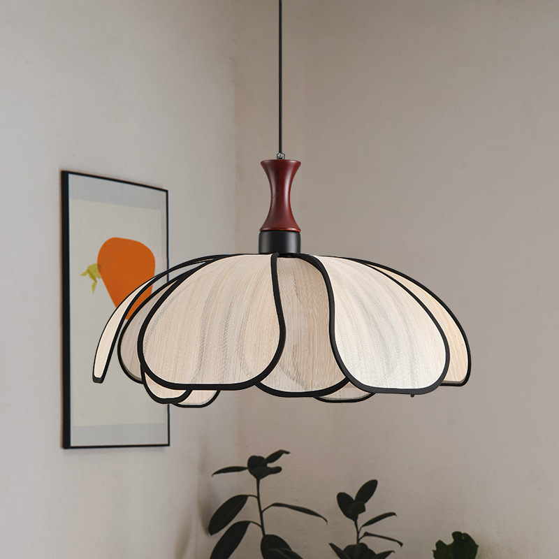 Nuevo estilo chino silencioso Zen sala de té lámparas de restaurante personalidad creativa estilo francés medieval crema de viento trenzado lámpara de pétalos