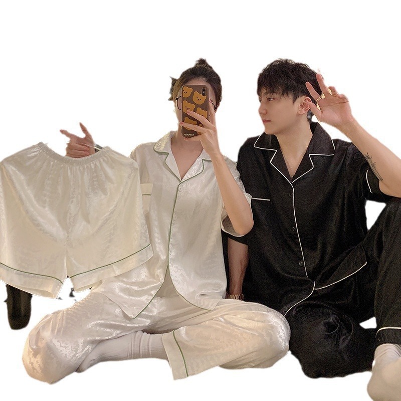 2024 nuevo pijama de pareja para hombres y mujeres de verano de seda de manga corta pantalones cortos de tres piezas ropa de seda de verano