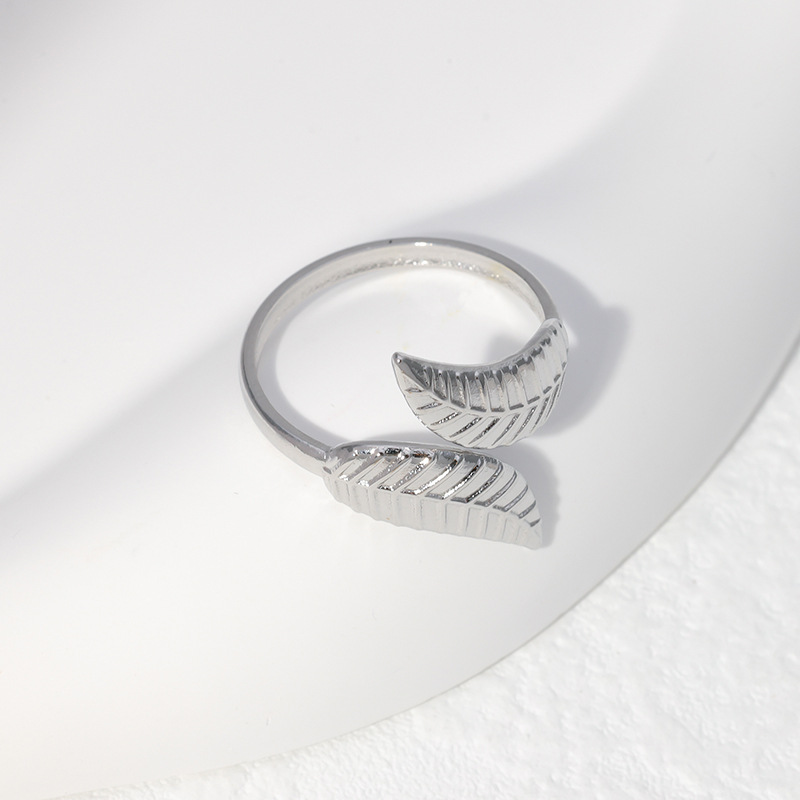 Retro Leaf Stainless Steel Plating Open Ring