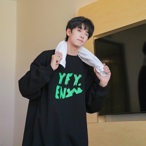 Men's Sweatshirt for Autumn/Winter with Fleece, Korean Style, Round Neck, Long Sleeve, Streetwear Brand, Simple and Loose Pullover, Sporty and Casual Base Shirt