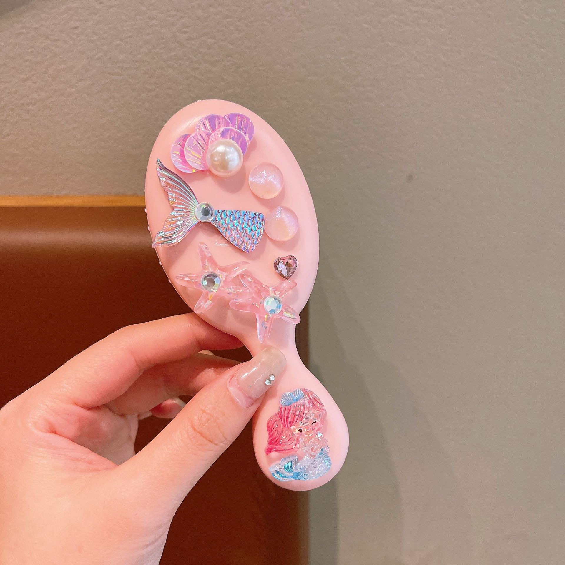 Lindo portátil con tapa plegable, peine de bolsa de aire plegable, masaje, peine pequeño, espejo, mini peine de colchón de aire portátil todo en uno, mujer