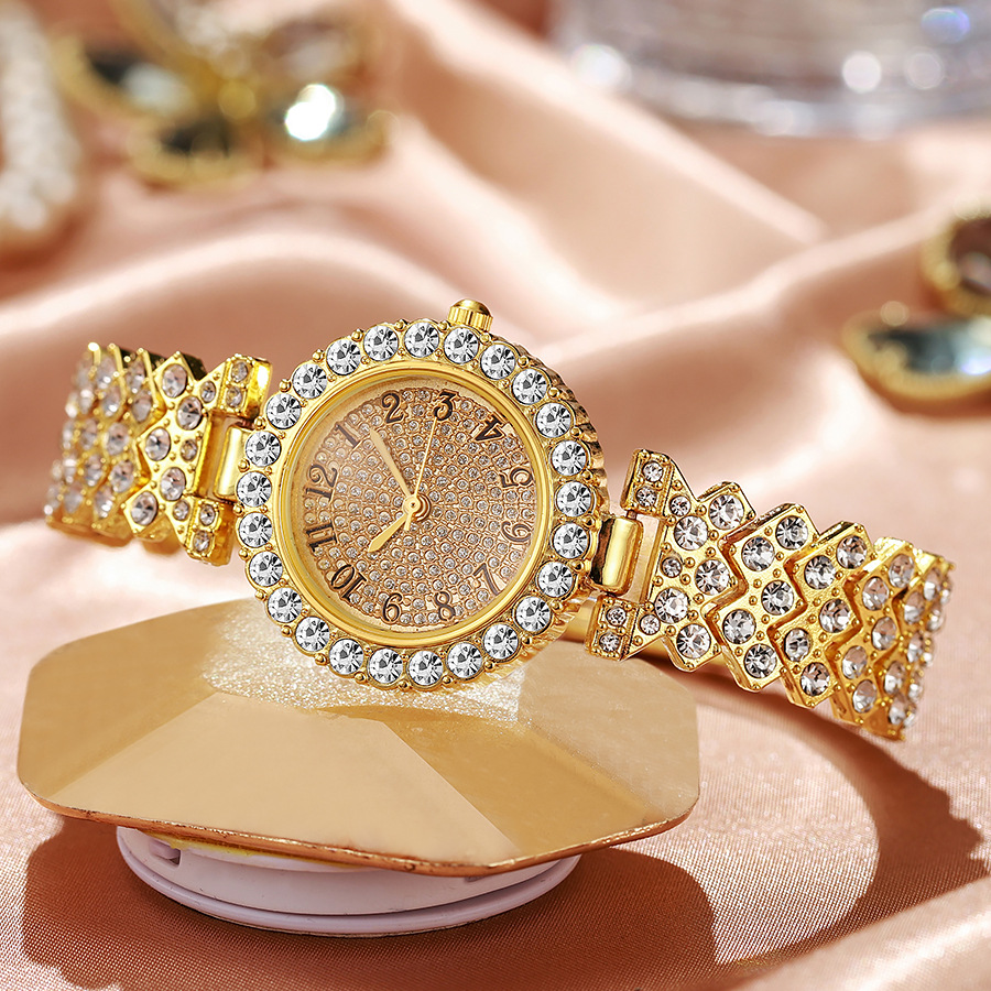 Comercio exterior estilo caliente moda patrón romano con incrustaciones de diamantes reloj de mujer reloj de cuarzo pulsera reloj de mujer stock de fabricante