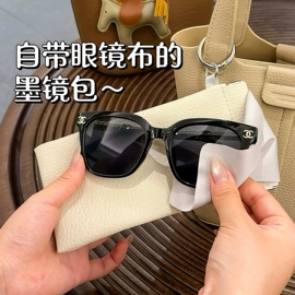 眼镜盒/包;眼镜布;化妆镜