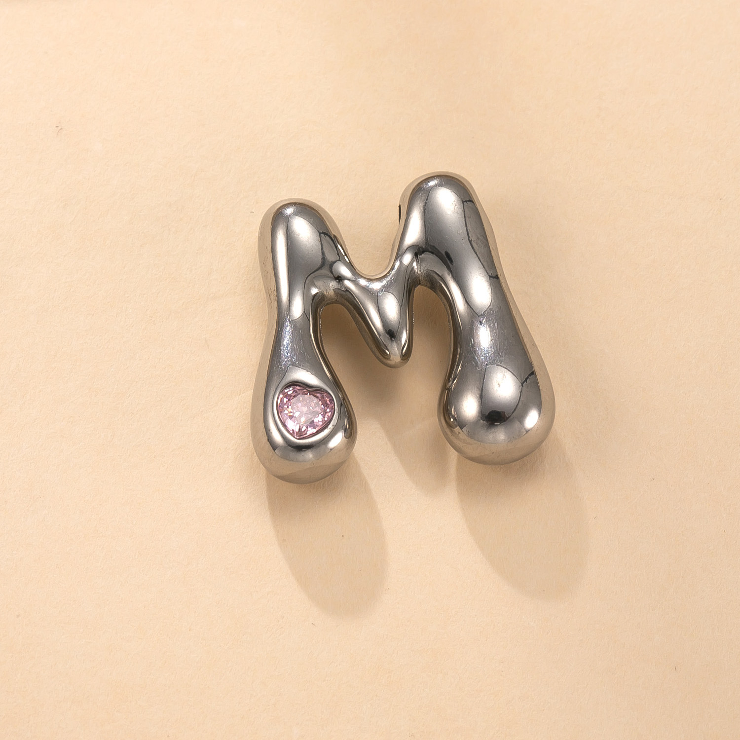 Colgante único transfronterizo de joyería de acero inoxidable fundición con incrustaciones de diamantes de color 26 letras accesorios de collar moda simple pulsera briy