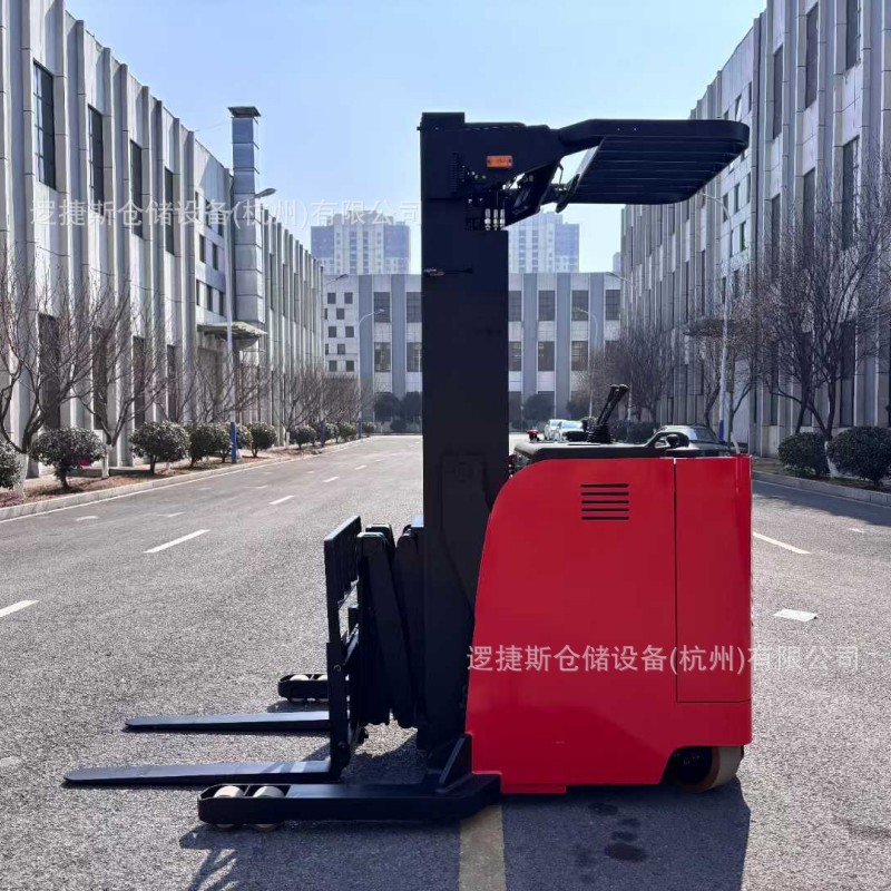 侧站式双伸位前移叉车1.6吨升高6.5m电动剪刀式高位堆垛车叉车