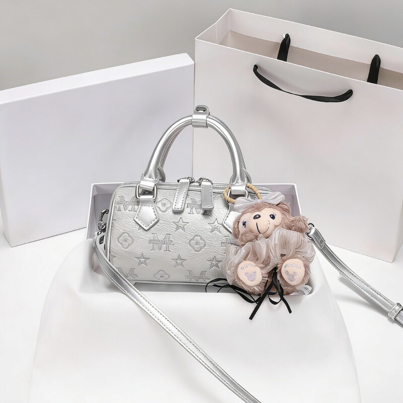 European and American Cross-Border Light Luxury Silver Embossed Boston Pillow Bag 2026 Spring/Summer New Model High-End Handbag and Crossbody Bag European and American Cross-Border Light Luxury Silver Embossed Boston Pillow Bag 2026 Spring/Summer New Model High-End Handbag and Crossbody Bag