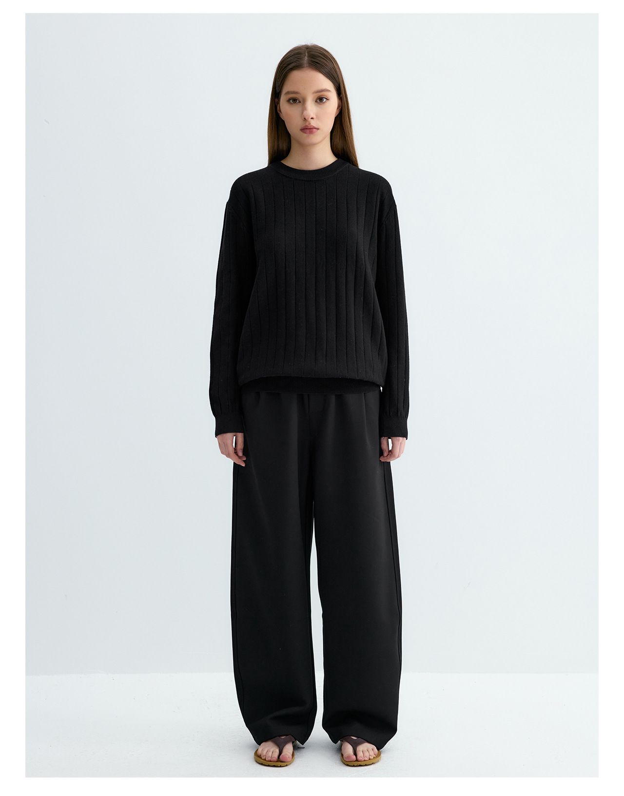 UNF 250g Loose Crew Neck Knit Sweater