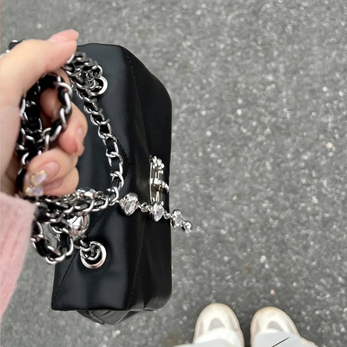 High-end armpit bag for women 2024 new transfer bead chain small bag exquisite black fashion shoulder bag for women
