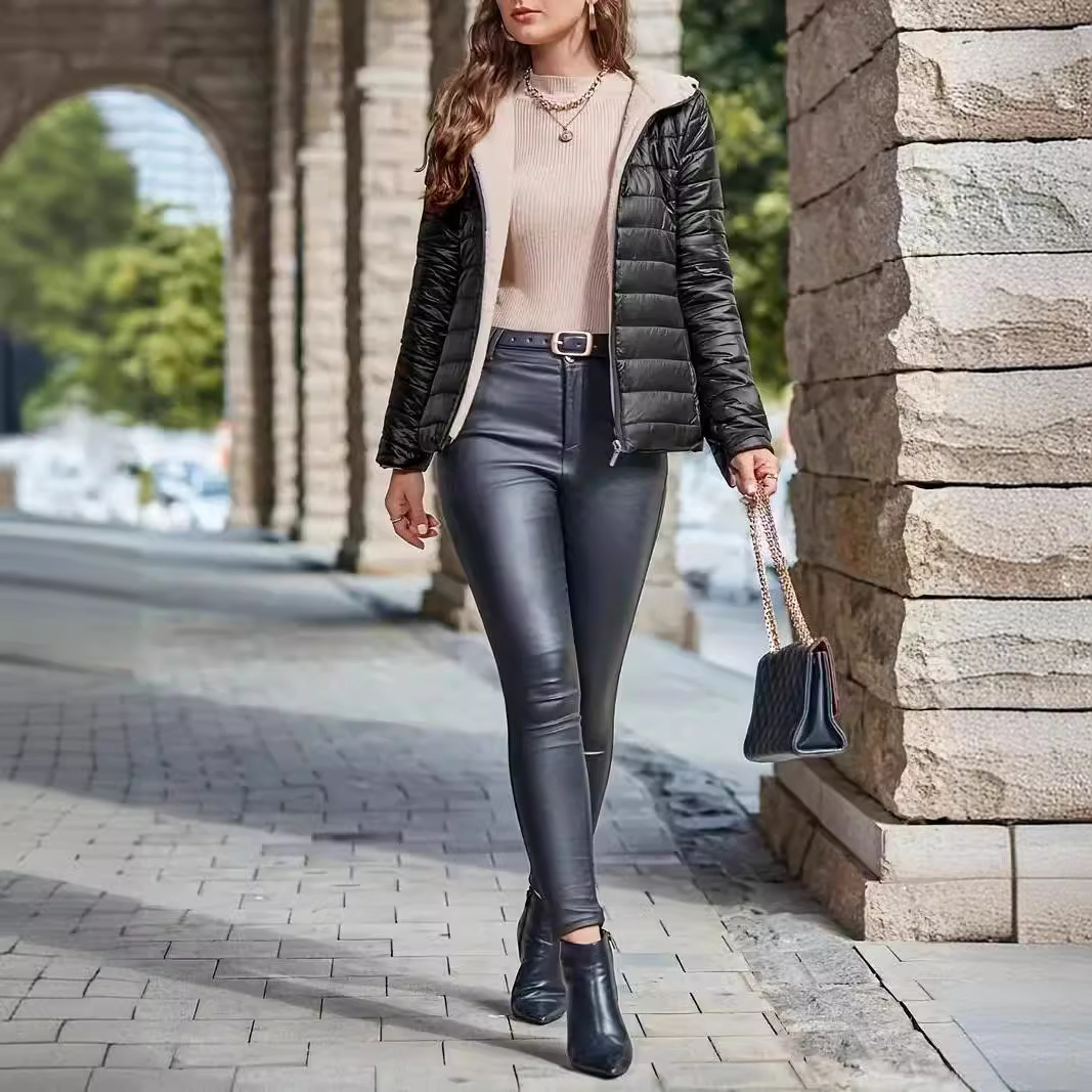 Ropa de mujer Nuevo abrigo de algodón de terciopelo con capucha de estilo corto y estilo caliente de otoño e invierno, tops de piel de cordero cálidos, chaqueta de mujer_voghion.com