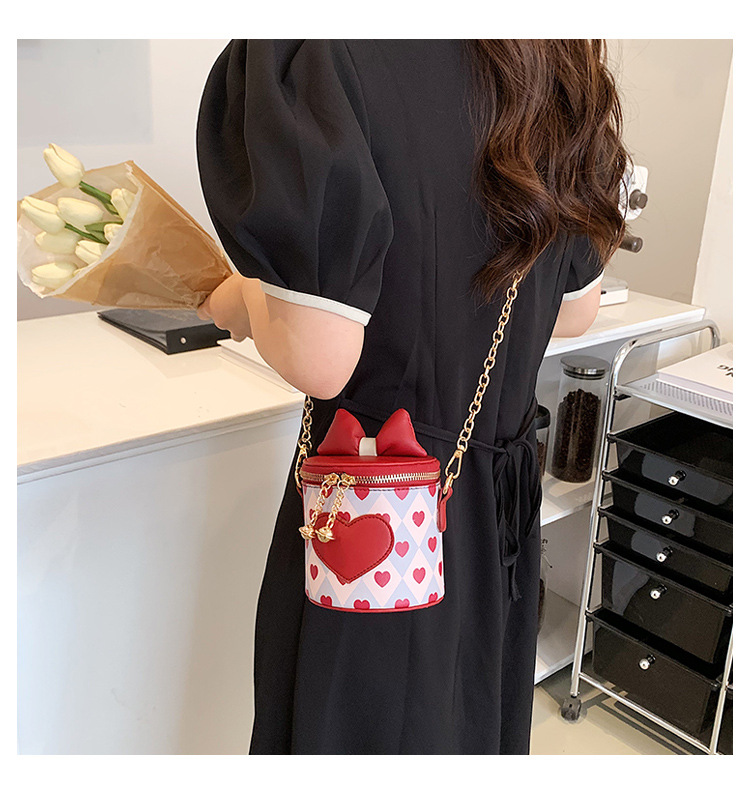 Women's Pu Leather Heart Shape Fashion Printing Bowknot Chain Bucket Zipper Crossbody Bag Bucket Bag display picture 6