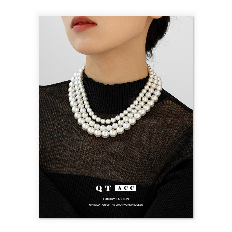 Brass fashionable elegant glass chain for key bag pearl