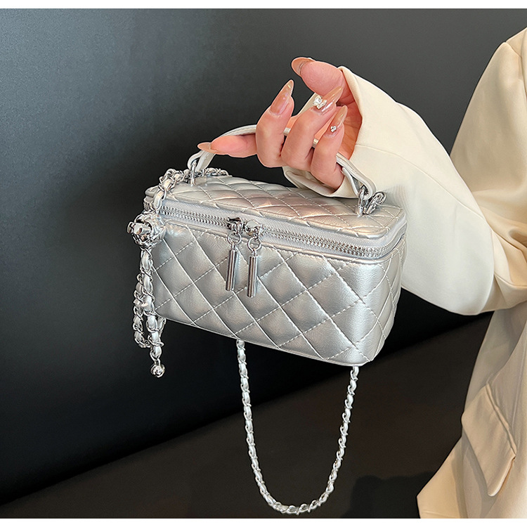 Bolso de Mano con Cadena de Diamantes, Bolso Cuadrado Pequeño para Mujer, Nuevo Bolso de Hombro Cruzado de Alta Gama con Textura Exquisita y Moderna para 2026