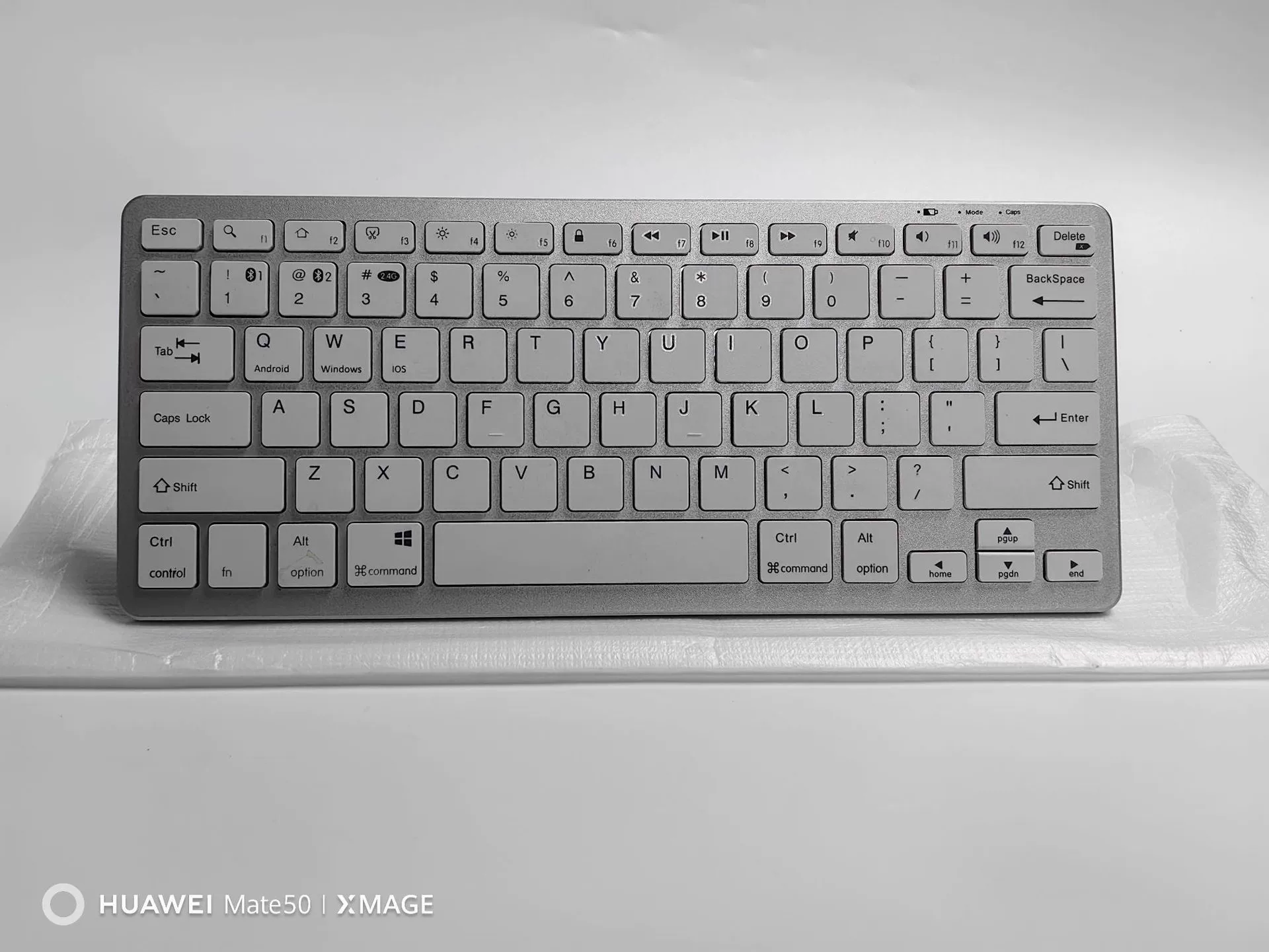 Металлические ножницы, физиологическая клавиатура, Bluetooth