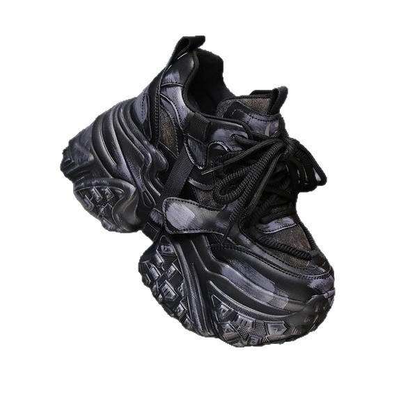 Zapatos de pop con suela gruesa aumentada 2026 otoño y invierno nuevos zapatos deportivos retro de color pulido o casuales