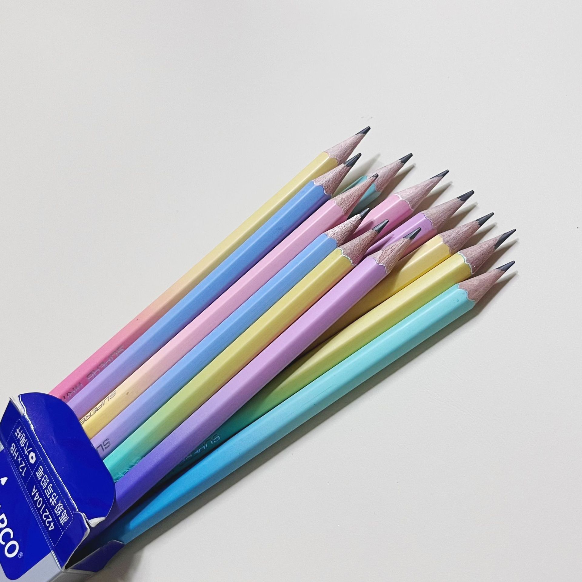 Marco estudiante escritura lápiz 4221 gradiente de color titular de la pluma HB varilla hexagonal estudiante de la escuela primaria niños principiante