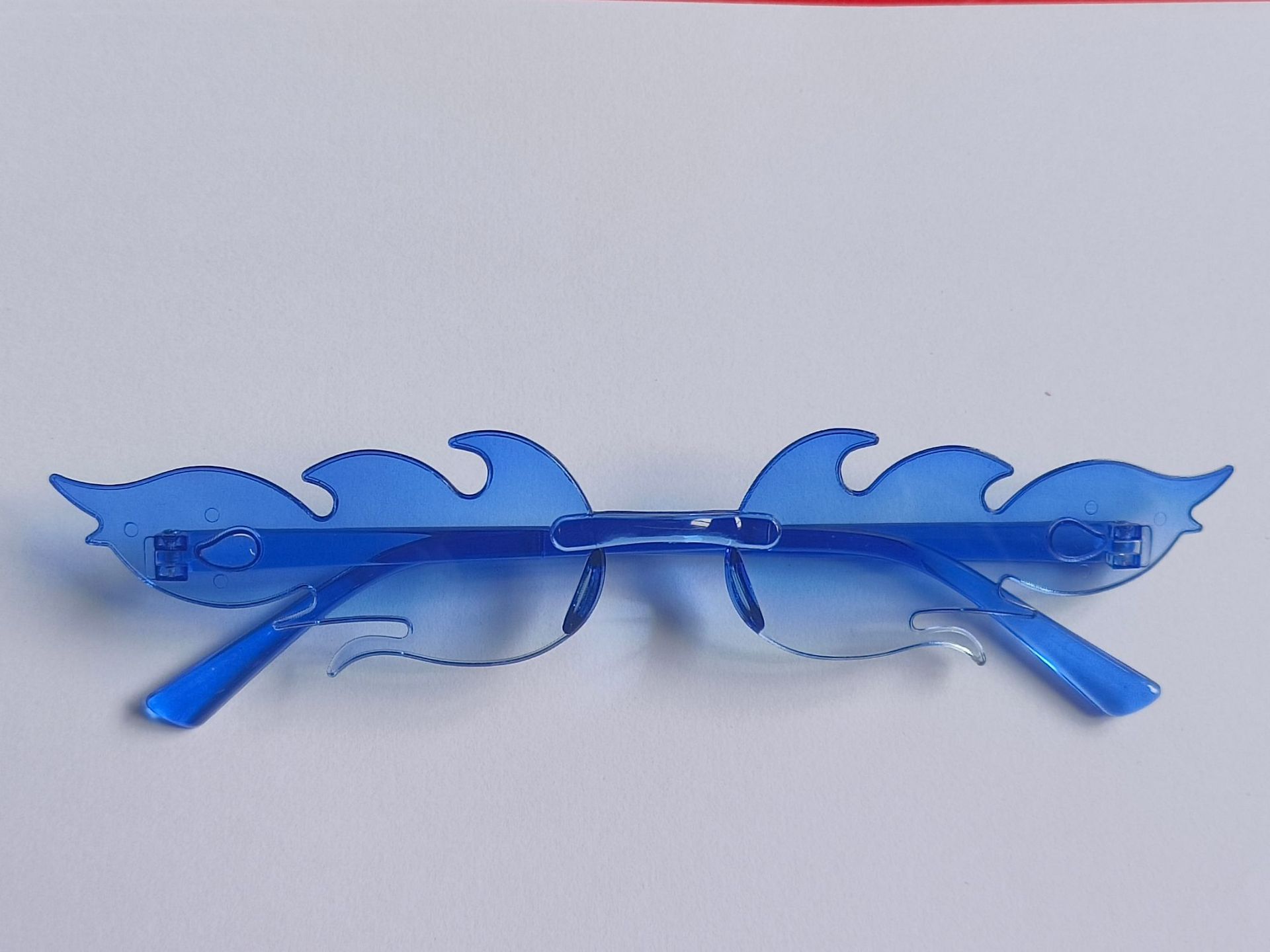 Lentes de Sol Sin Marco Estilo Fuego de PC para Fiestas y Moda image 27