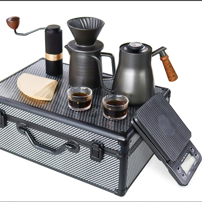 Seleccione un conjunto completo de cajas de almacenamiento de lujo para equipos de grado barista, un conjunto de café portátil al aire libre