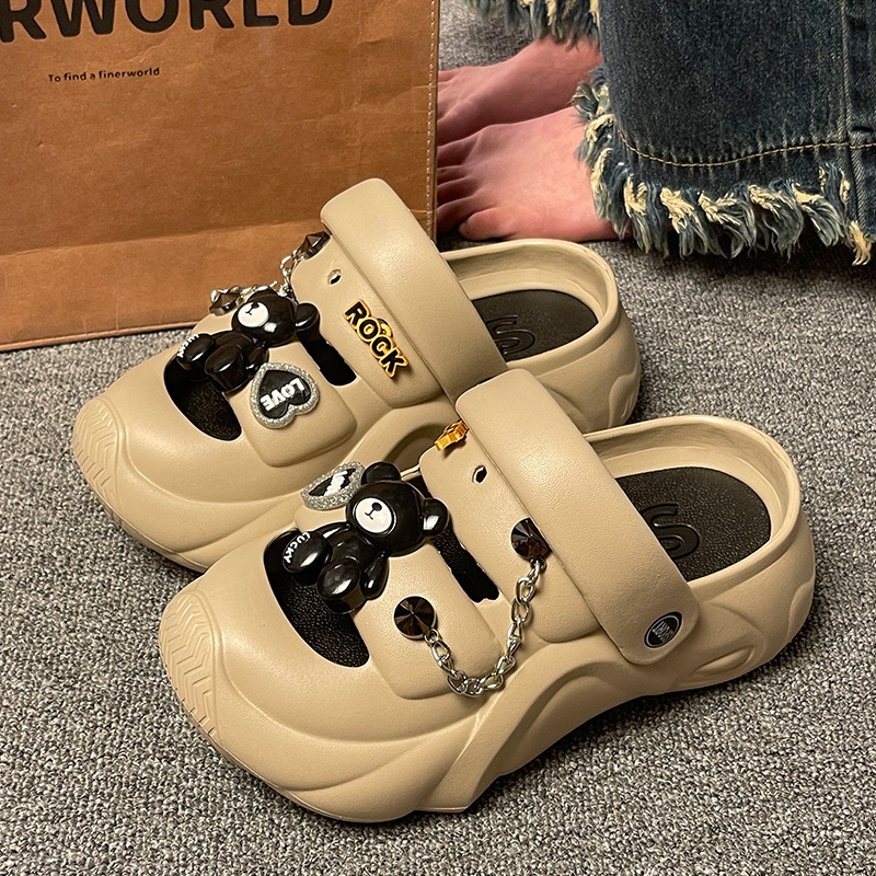 Summer Dad Sandals, Thick-Soled Sandals That Feel Like Stepping on Shit, Women's Summer Outdoor Wear, Versatile Casual and High-End Women's Slippers