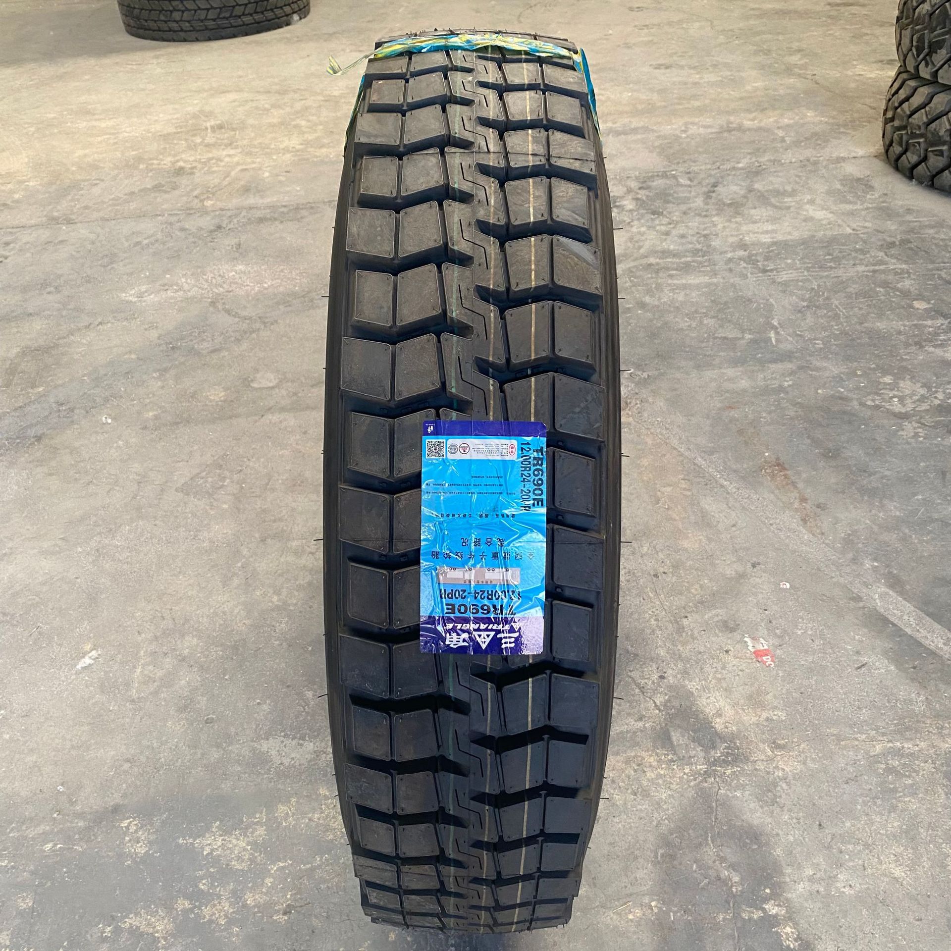 三角轮胎1200R24 吊车起重机全钢子午线轮胎TR691