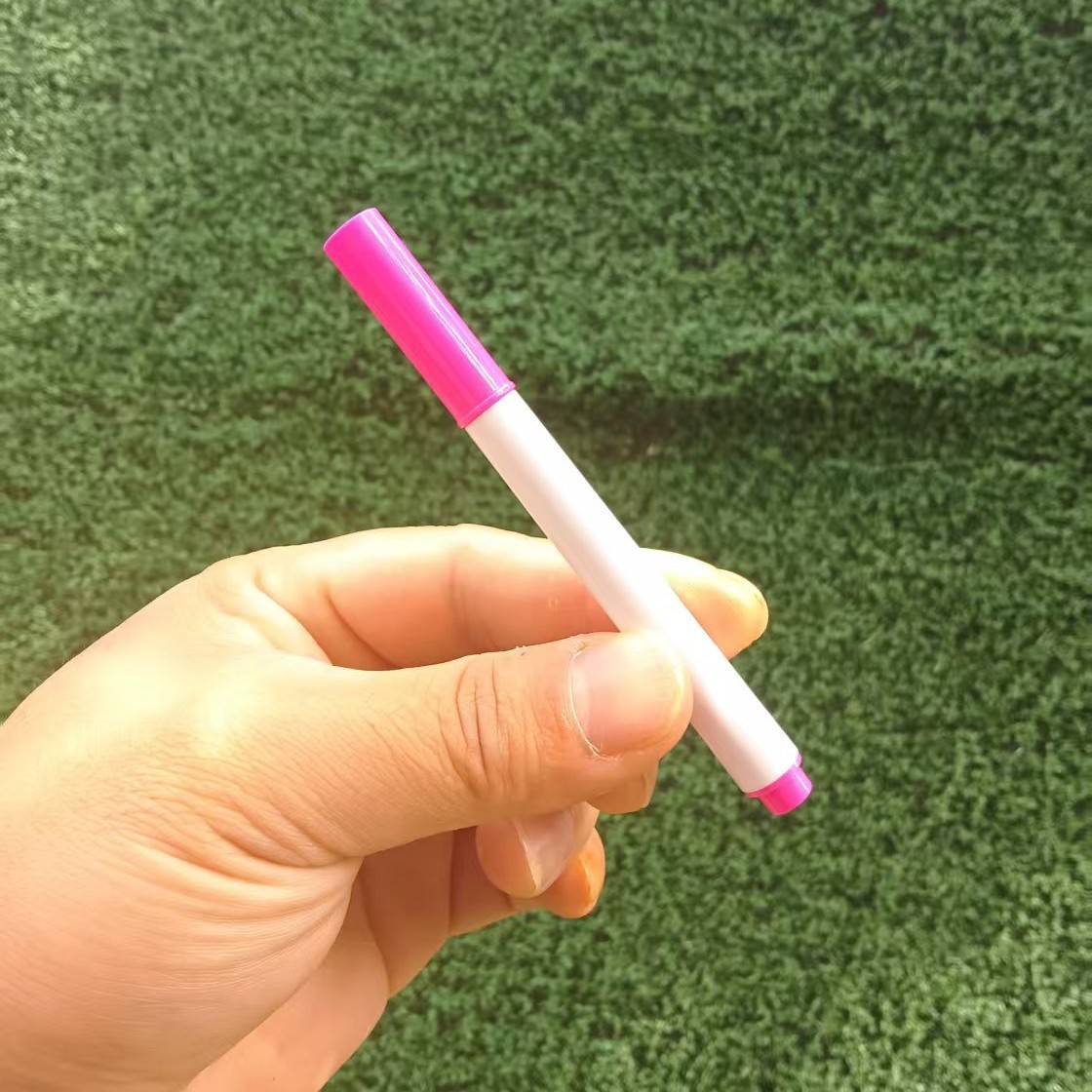 Pluma fluorescente estudiante fábrica al por mayor Oficina color pluma clave marcado acuarela pluma LED luz tablero pluma líquido tiza