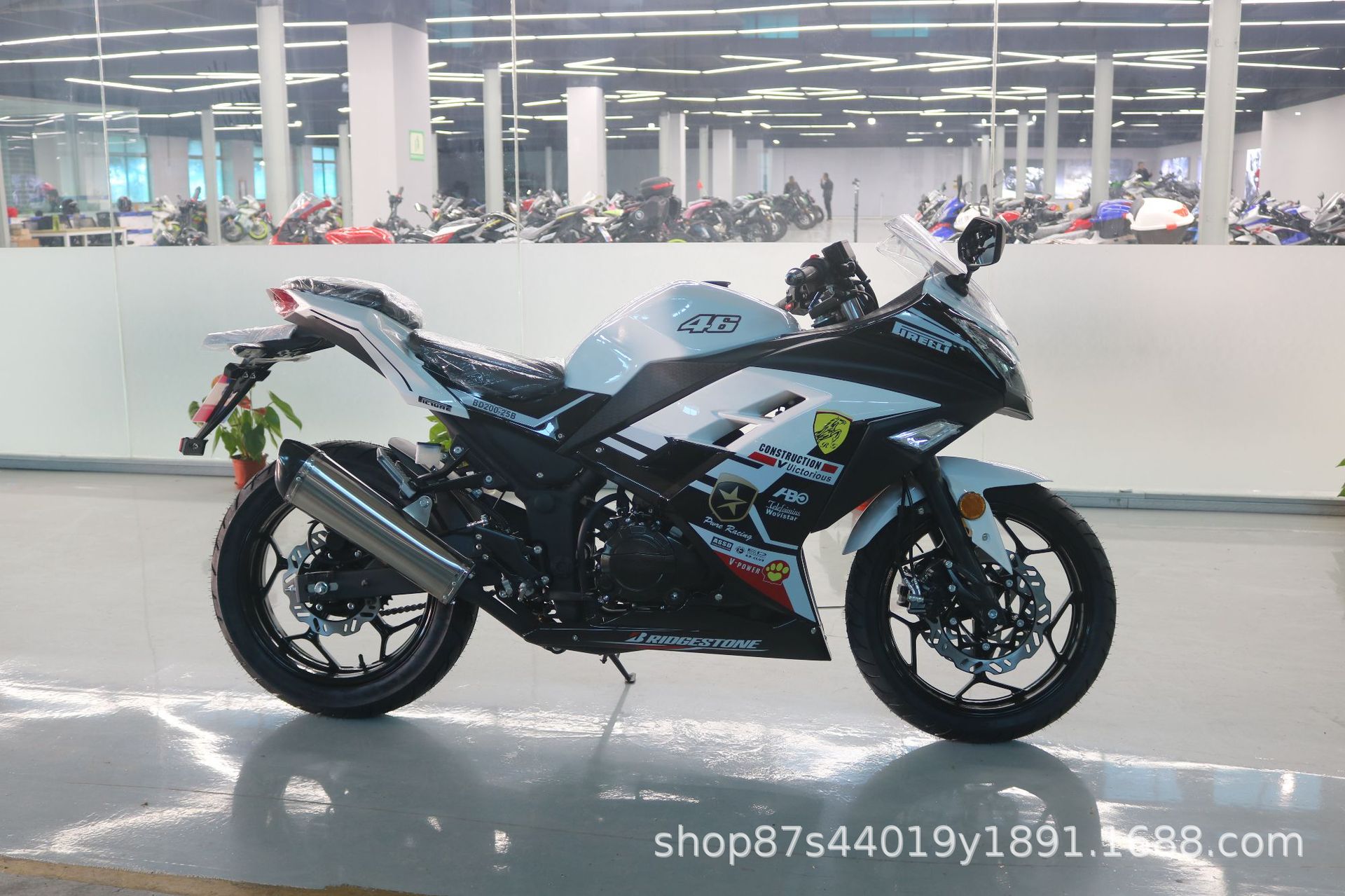 License-able motorcycle Kawasaki Ninja, twin-cylinder racing replica, Horizon sportbike, adult gasoline-powered sportbike, complete vehicle