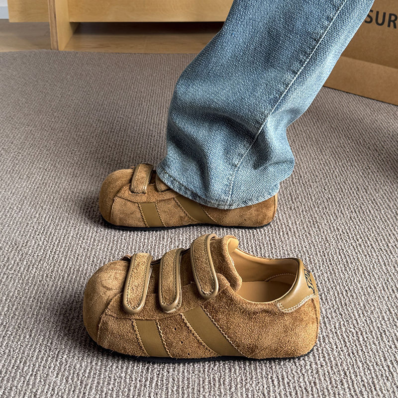 Retro Velcro en la altura de los zapatos de entrenamiento de cabeza grande, feos y lindos, 2025 primavera y otoño nuevos zapatos casuales de moda para mujeres