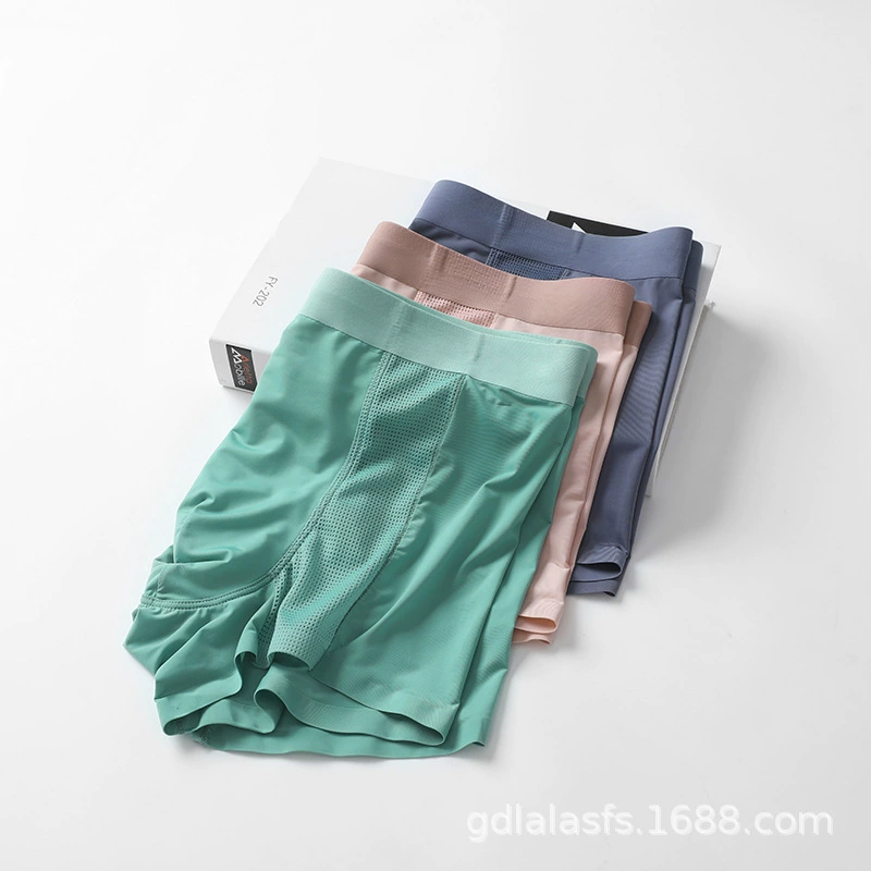 Ледяной шелк Быстросохнущее Мужское нижнее белье Дышащие боксеры со средней талией Бесшовные приятные для кожи брюки с кондиционером Шелк тутового дерева Антибактериальное и бактериостатическое средство