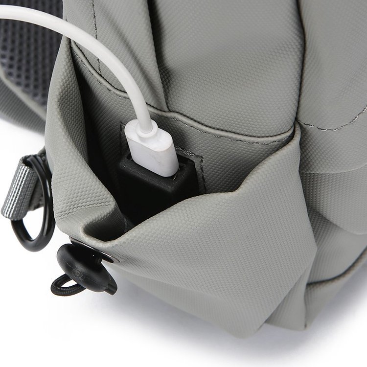 Moda y fácil, la bolsa para el pecho te ayuda a seguir adelante