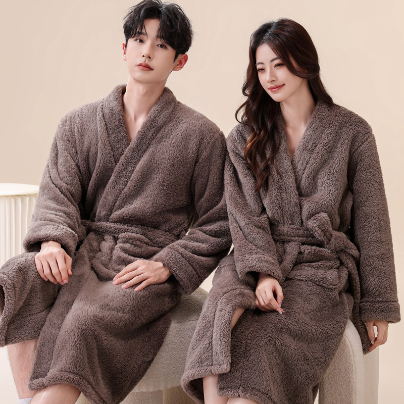 The New Autumn and Winter Style Is Coral Velvet Nightgown for Men and Women, Warm and Thickeneded Bathrobe, Couple Pajamas, Mid-Length Loose Dressing Gown The New Autumn and Winter Style Is Coral Velvet Nightgown for Men and Women, Warm and Thickeneded Bathrobe, Couple Pajamas, Mid-Length Loose Dressing Gown